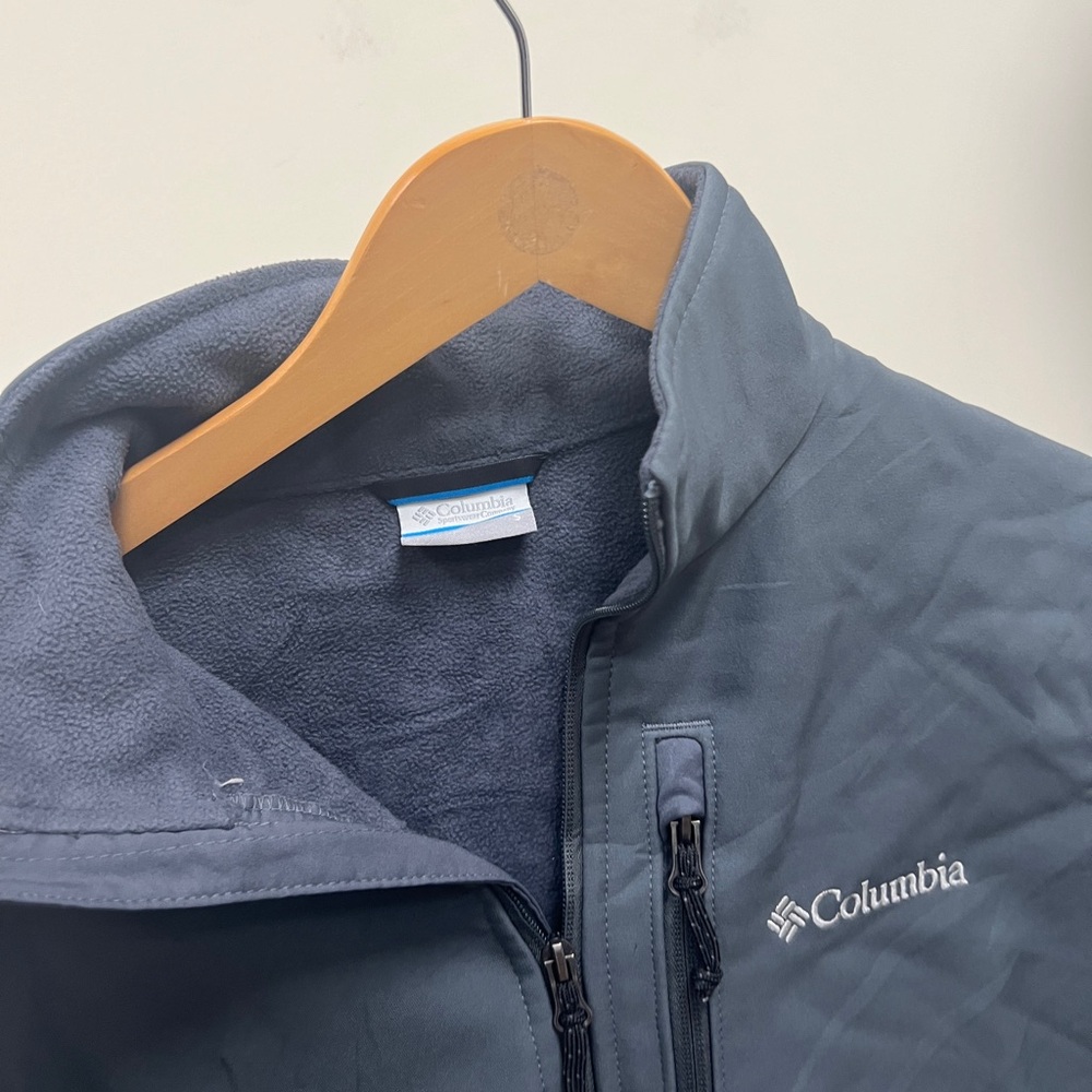 Columbia Jacket - Picture 2 of 3